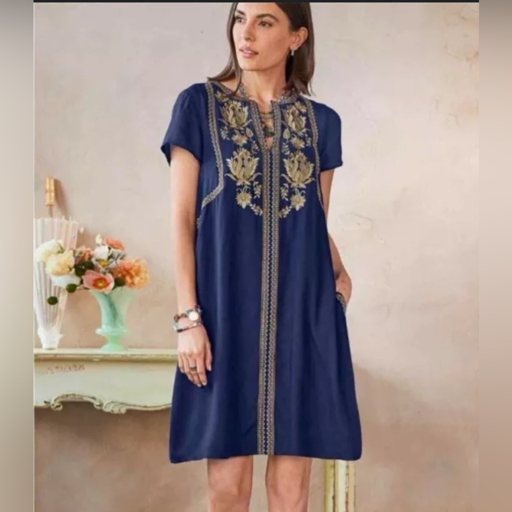 Sundance Short Sleeve Embroidered Dress Size Medium